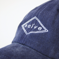 GORRA AZUL LOGO BLANCO